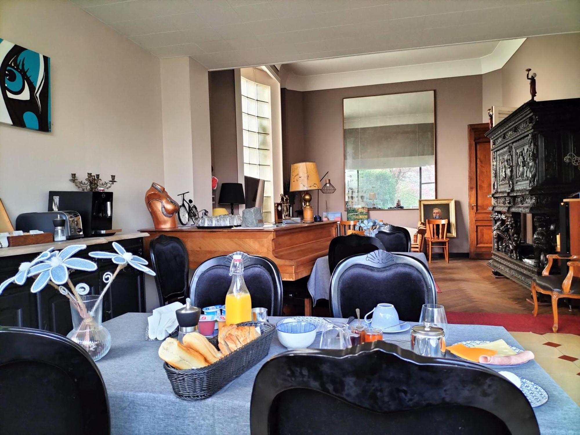 La Maison Bleue De רובייש מראה חיצוני תמונה